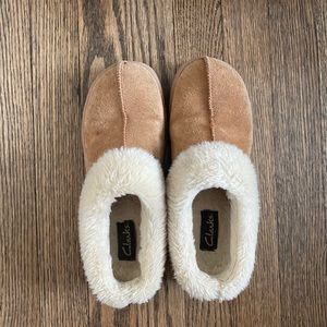 Clark’s slippers